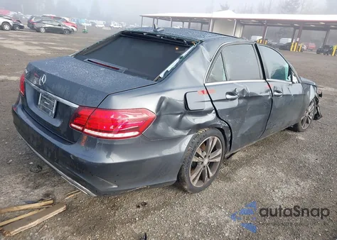 2014 Mercedes-Benz E 350 z USA, uszkodzony, nr VIN WDDHF5KB7EB054765